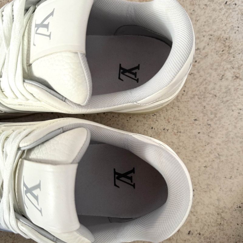 Louis Vuitton Louis Vuitton Low-top Trainer Sneakers for Men and Women 0089 Size US 8 / EU 41 - 9 Thumbnail