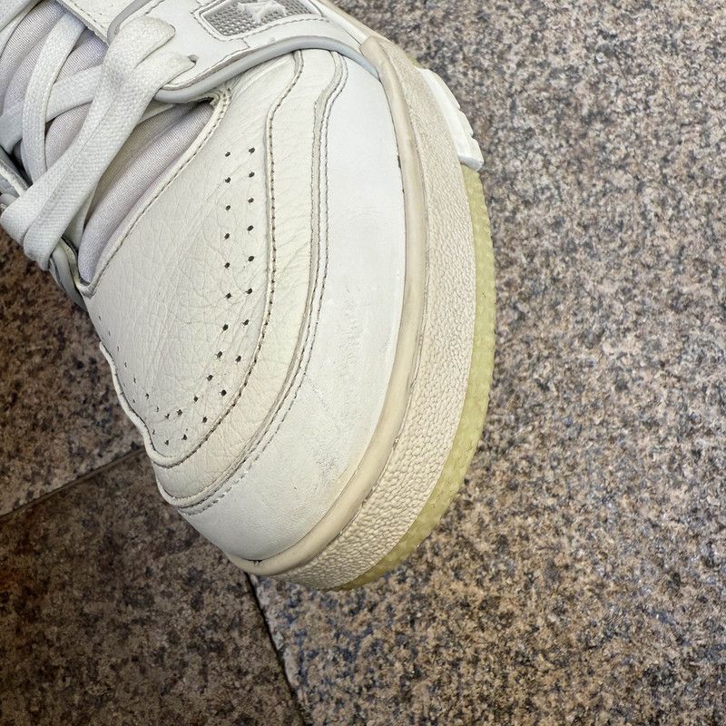 Louis Vuitton Louis Vuitton Low-top Trainer Sneakers for Men and Women 0089 Size US 8 / EU 41 - 6 Thumbnail
