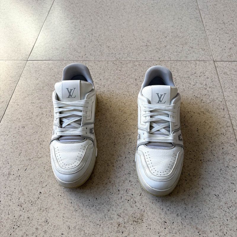 Louis Vuitton Louis Vuitton Low-top Trainer Sneakers for Men and Women 0089 Size US 8 / EU 41 - 2 Thumbnail
