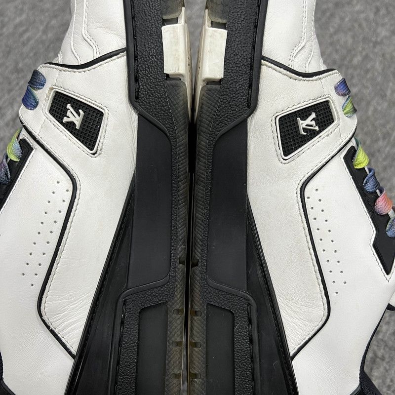 Louis Vuitton Louis Vuitton Trainer Fashion Sneakers for Men 0089 Size US 8 / EU 41 - 6 Thumbnail