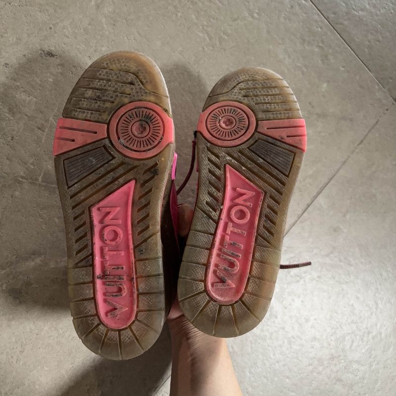Louis Vuitton Louis Vuitton Trainer Sneakers in Rose Red 0089 Size US 7.5 / EU 40-41 - 4 Thumbnail