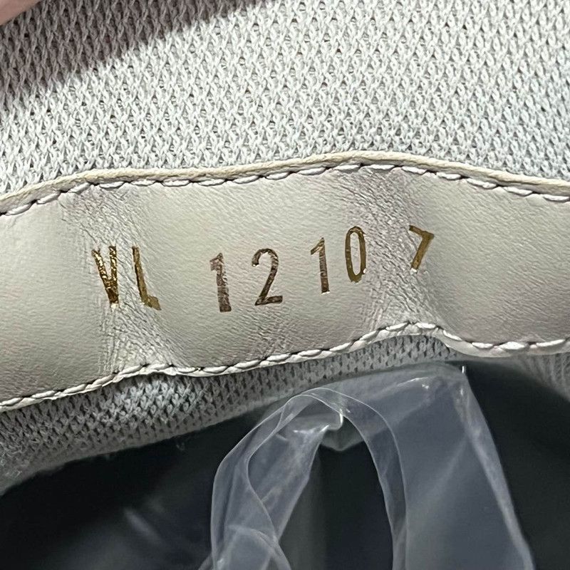 Louis Vuitton Louis Vuitton Classic Print Fashion Sneakers for Men 0089 Size US 8 / EU 41 - 5 Thumbnail