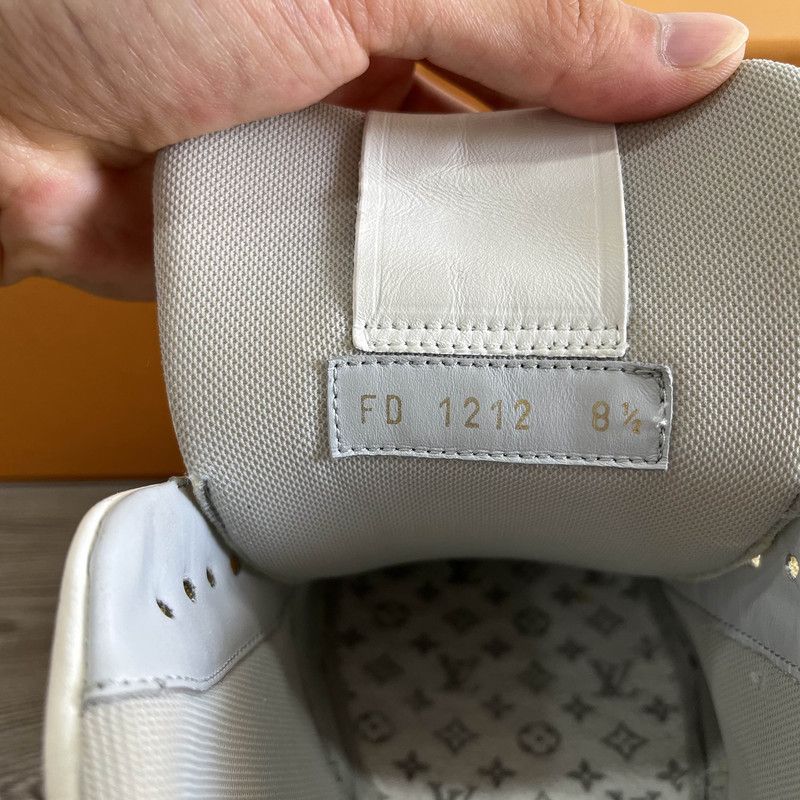 Louis Vuitton Louis Vuitton Trainer Low Top Fashion Sneakers 0089 Size US 9 / EU 42 - 5 Thumbnail