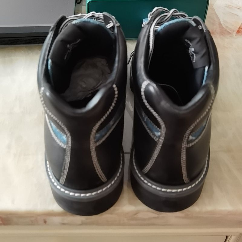 Louis Vuitton Louis Vuitton Stylish Leather Casual Martin Boots 0089 Size US 10.5 / EU 43-44 - 3 Thumbnail
