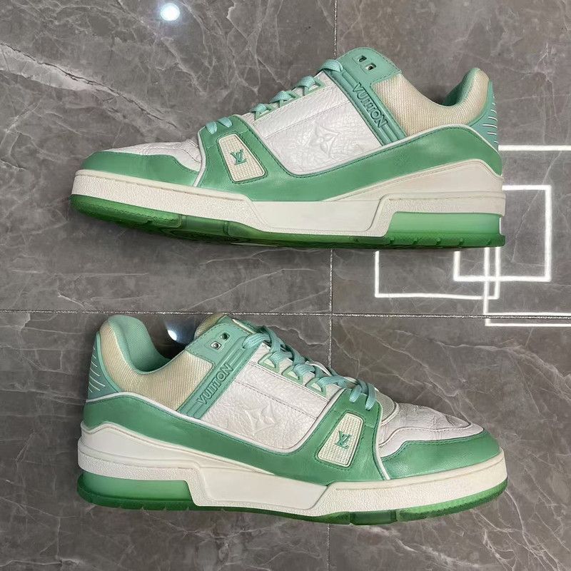 Louis Vuitton Louis Vuitton Trainer Green Low-top Sneakers 0089 Size US 9.5 / EU 42-43 - 7 Thumbnail