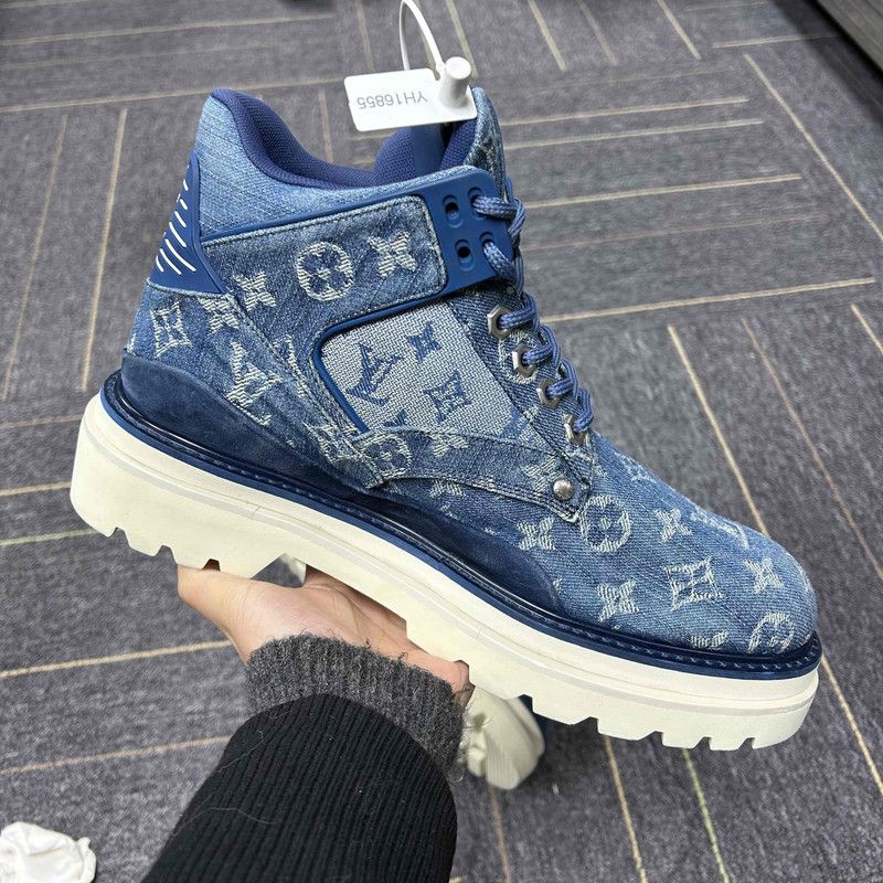 Louis Vuitton Louis Vuitton Blue Ankle Martin Boots for Men 0089 Size US 8 / EU 41 - 6 Thumbnail
