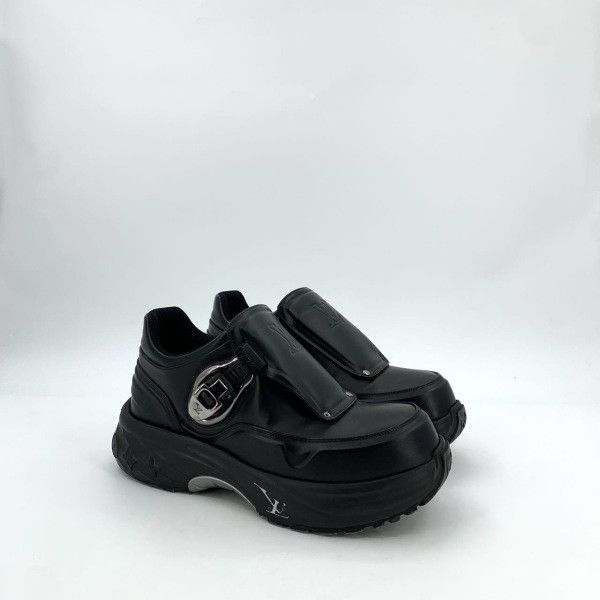 Louis Vuitton Louis Vuitton Black Leather Lifestyle Sneakers 0089 Size US 8 / EU 41 - 2 Thumbnail