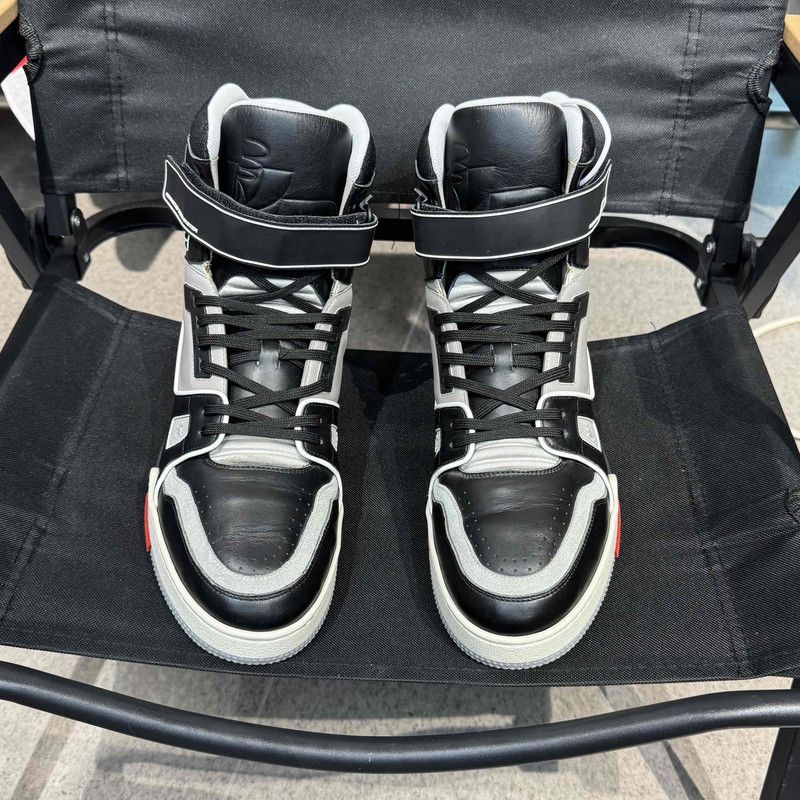 Louis Vuitton Louis Vuitton Stylish High-Top Trainers for Men 0089 Size US 8.5 / EU 41-42 - 2 Thumbnail