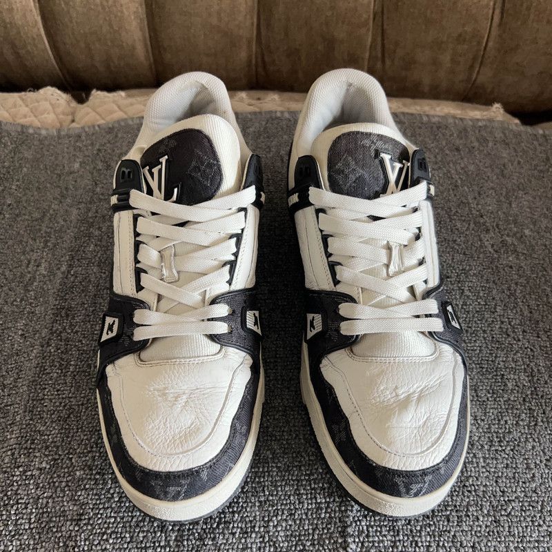 Louis Vuitton Louis Vuitton Trainer Panda Low-Top Sneakers 0089 Size US 9.5 / EU 42-43 - 2 Thumbnail