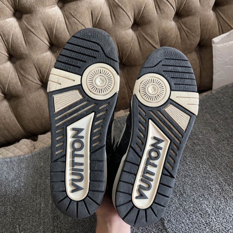 Louis Vuitton Louis Vuitton Trainer Panda Low-Top Sneakers 0089 Size US 9.5 / EU 42-43 - 4 Thumbnail