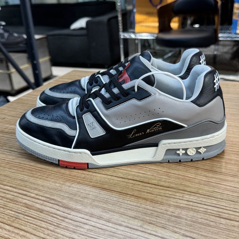 Louis Vuitton Louis Vuitton Trainer Sneakers in Black and Gray 0089 Size US 8 / EU 41 - 7 Thumbnail