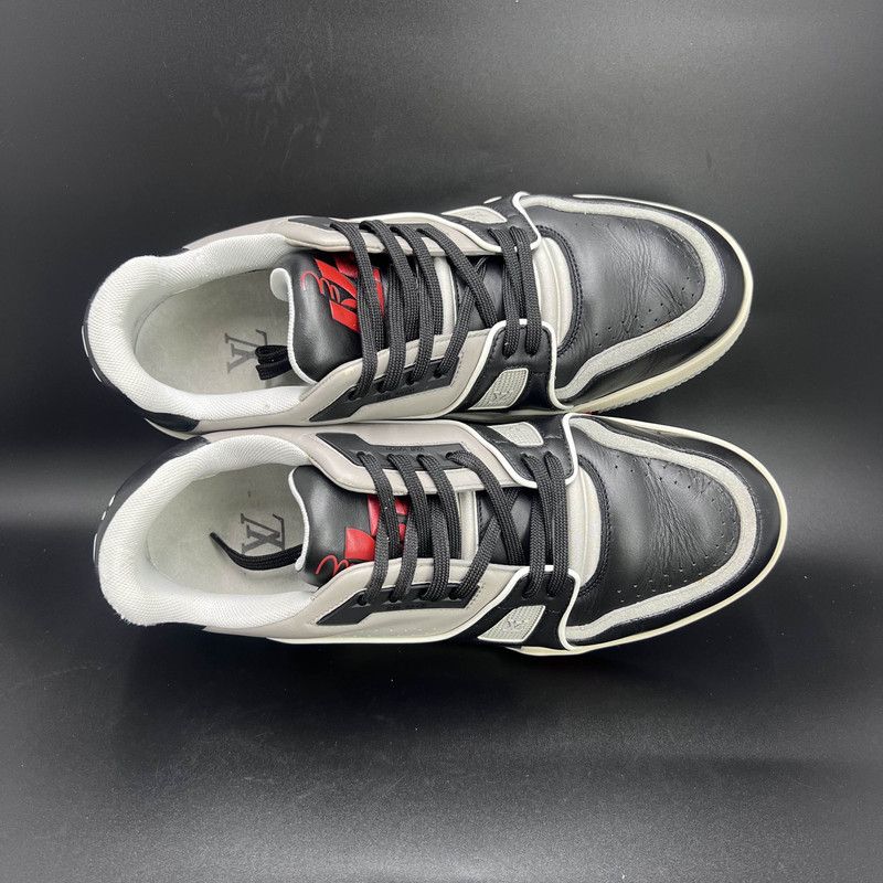 Louis Vuitton Louis Vuitton Low-Top Fashion Sneakers for Men and Women 0089 Size US 8.5 / EU 41-42 - 8 Thumbnail