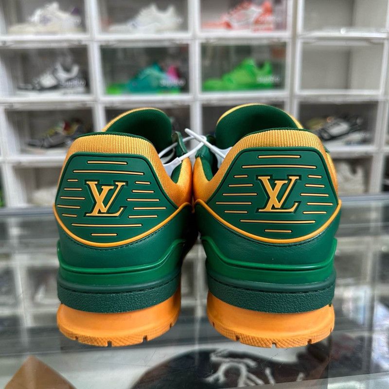 Louis Vuitton Louis Vuitton Trainer Stylish Sports Sneakers for Men 0089 Size US 9.5 / EU 42-43 - 3 Thumbnail