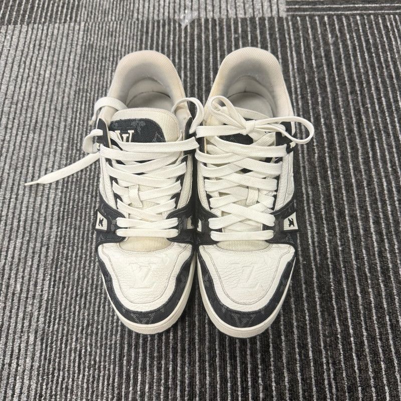 Louis Vuitton Louis Vuitton Trainer Panda Low Top Sneakers 0089 Size US 8 / EU 41 - 2 Thumbnail