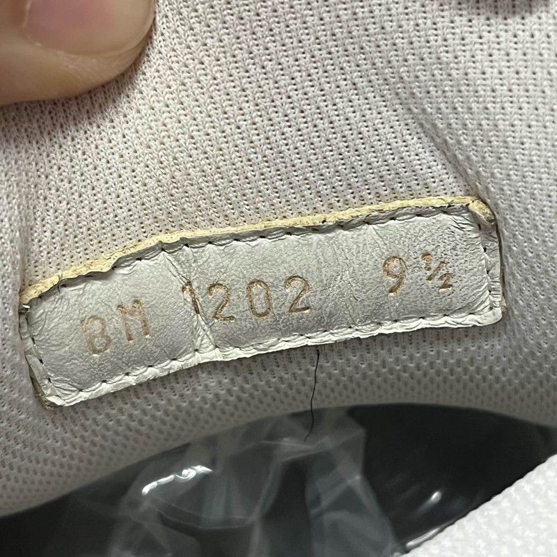 Louis Vuitton Louis Vuitton Blue and White Trainer Sneakers 0089 Size US 10.5 / EU 43-44 - 5 Thumbnail