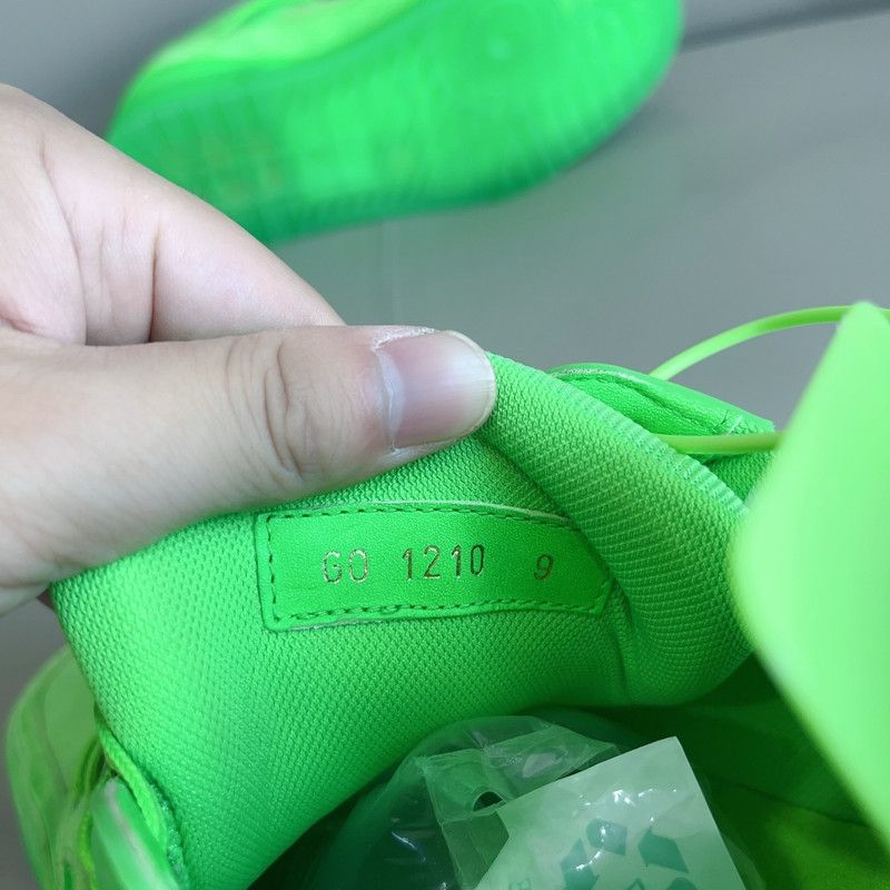 Louis Vuitton Louis Vuitton Trainer Low-Top Sneakers in Green 0089 Size US 9.5 / EU 42-43 - 8 Thumbnail