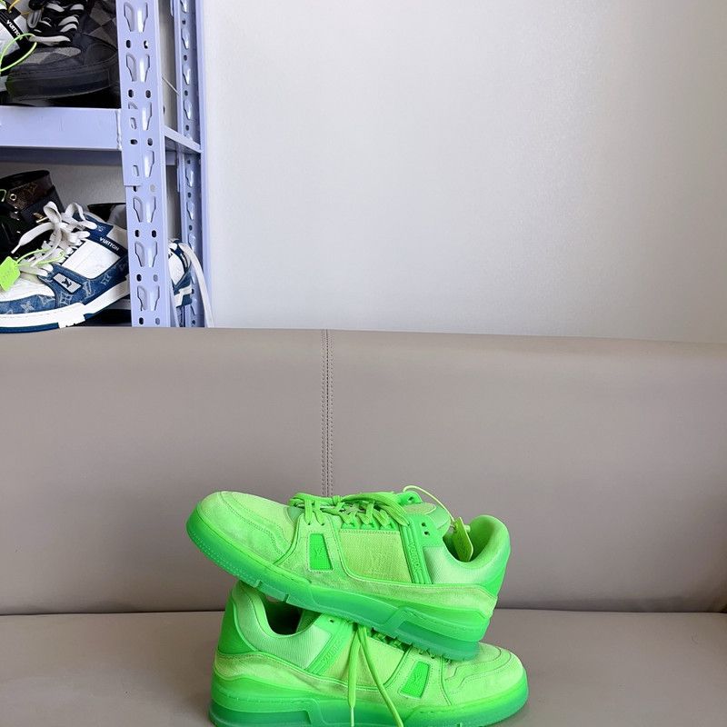 Louis Vuitton Louis Vuitton Trainer Low-Top Sneakers in Green 0089 Size US 9.5 / EU 42-43 - 5 Thumbnail
