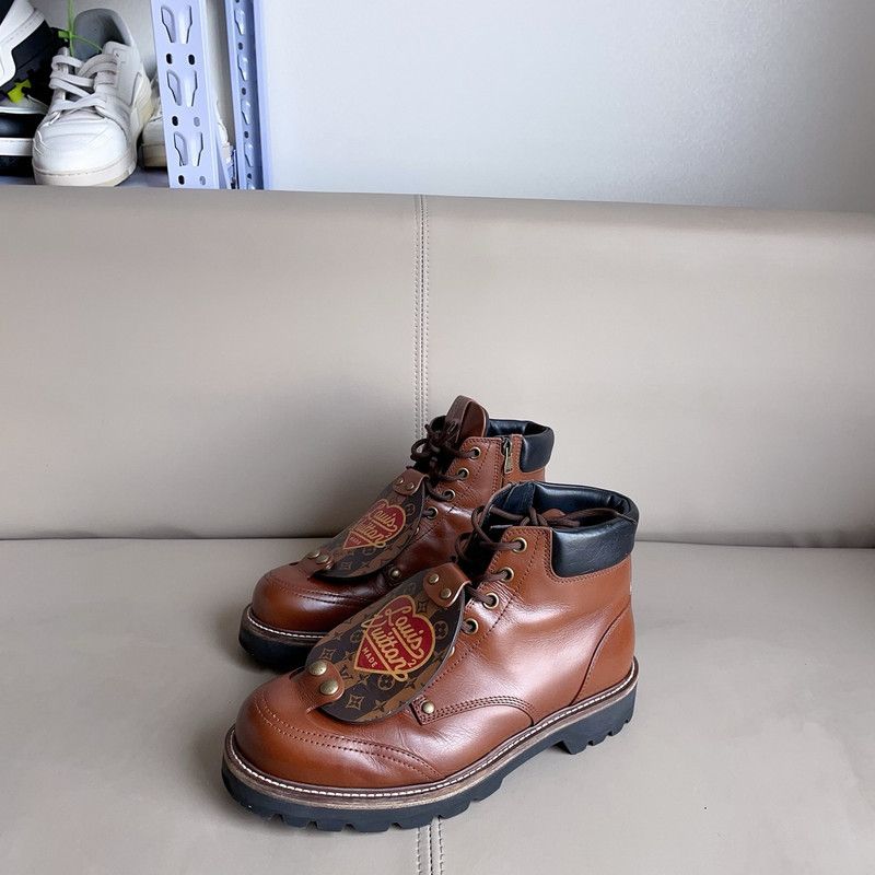 Louis Vuitton Nigo x Louis Vuitton Brown Outdoor Ankle Boots 0089 Size US 9.5 / EU 42-43 - 2 Thumbnail