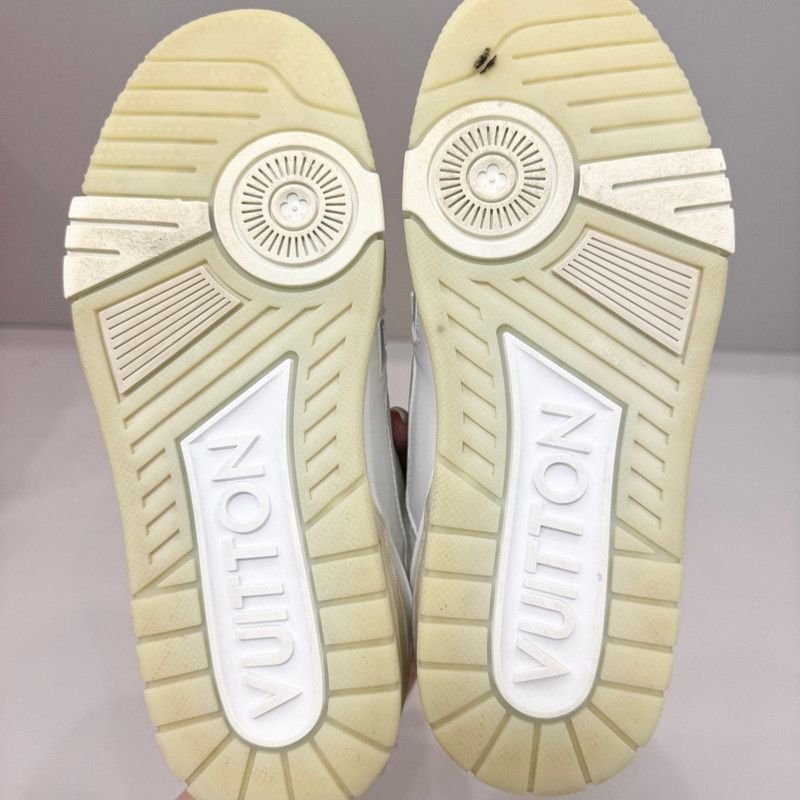 Louis Vuitton Louis Vuitton White Leather Trainer Sneakers for All 0089 Size US 7.5 / EU 40-41 - 5 Thumbnail