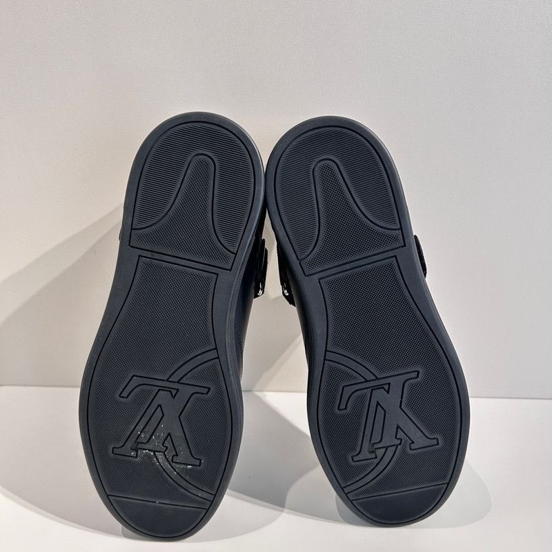 Louis Vuitton Louis Vuitton Black Logo Pattern Sneakers 0089 Size US 8 / EU 41 - 4 Thumbnail