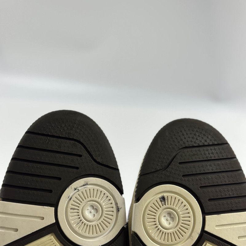 Louis Vuitton Louis Vuitton Low-Top Trainer Sneakers for Men and Women 0089 Size US 8.5 / EU 41-42 - 6 Thumbnail