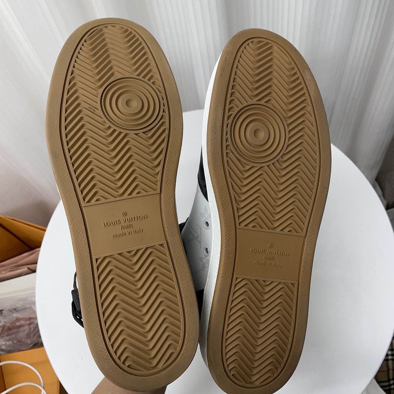 Louis Vuitton Louis Vuitton Rivoli Monogram Strass Sneakers 0089 Size US 9.5 / EU 42-43 - 4 Thumbnail