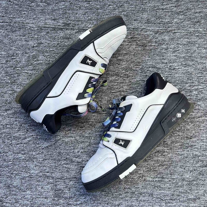 Louis Vuitton Louis Vuitton Trainer Low Top Fashion Sneakers 0089 Size US 9.5 / EU 42-43 - 7 Thumbnail