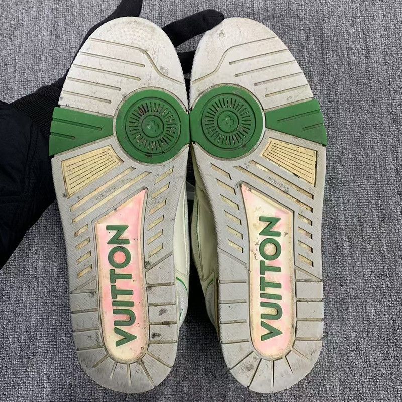 Louis Vuitton Louis Vuitton Classic Retro Low Top Fashion Sneakers 0089 Size US 11 / EU 44 - 4 Thumbnail