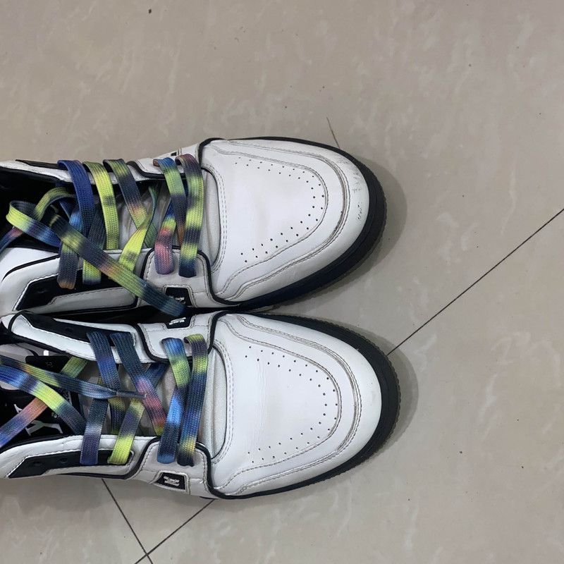Louis Vuitton Louis Vuitton Trainer Stylish Low-Top Sneakers 0089 Size US 8.5 / EU 41-42 - 8 Thumbnail