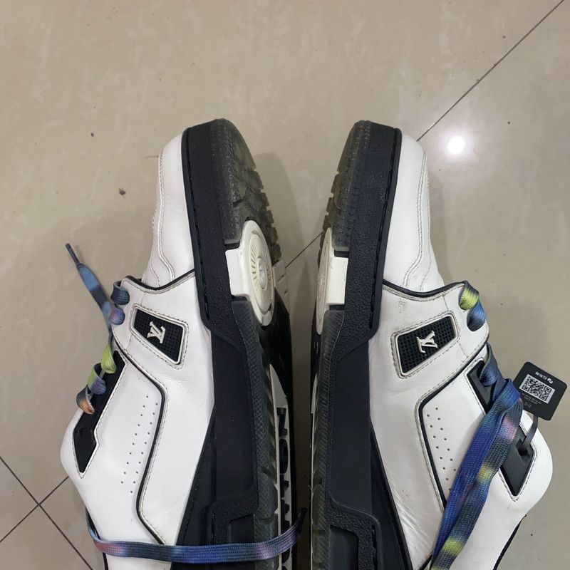Louis Vuitton Louis Vuitton Trainer Stylish Low-Top Sneakers 0089 Size US 8.5 / EU 41-42 - 7 Thumbnail