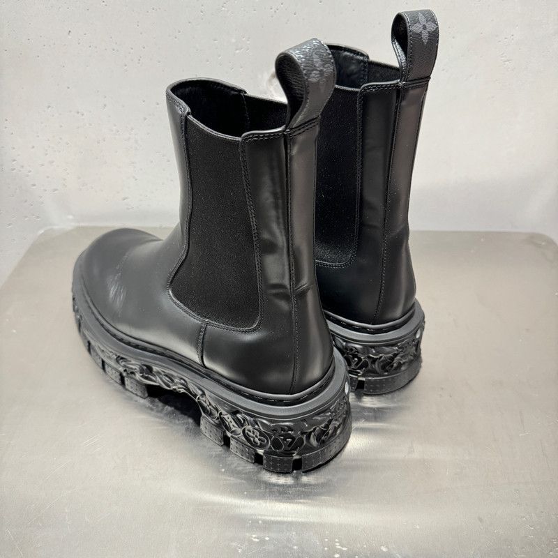 Louis Vuitton Louis Vuitton Black Chelsea Boots For Men 0089 Size US 8 / EU 41 - 10 Thumbnail