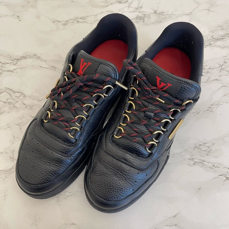 Louis Vuitton Louis Vuitton Stylish Black and Gold Trainers 0089 Size US 7.5 / EU 40-41 - 2 Thumbnail
