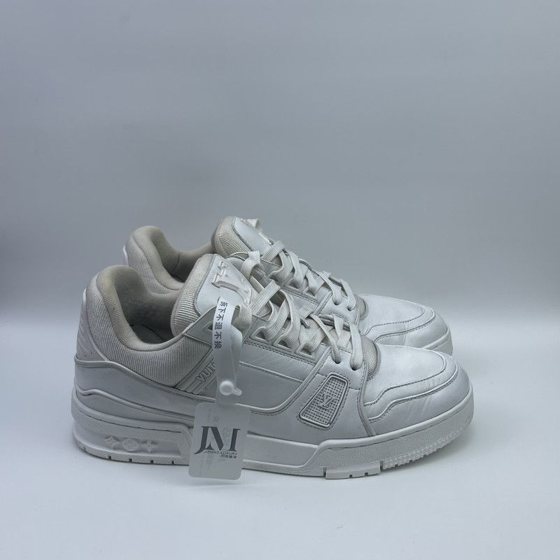 Louis Vuitton Louis Vuitton Trainer Low Top Sneakers for Men 0089 Size US 9.5 / EU 42-43 - 6 Thumbnail