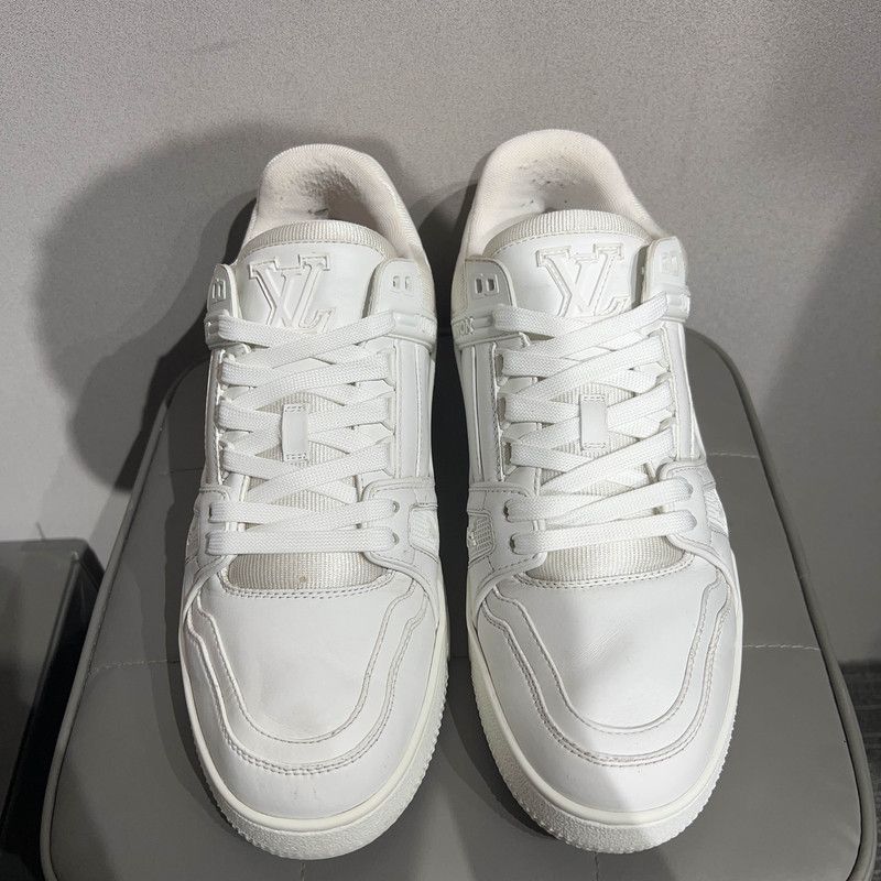 Louis Vuitton Louis Vuitton Trainer Sneakers for Unisex 0089 Size US 8 / EU 41 - 2 Thumbnail