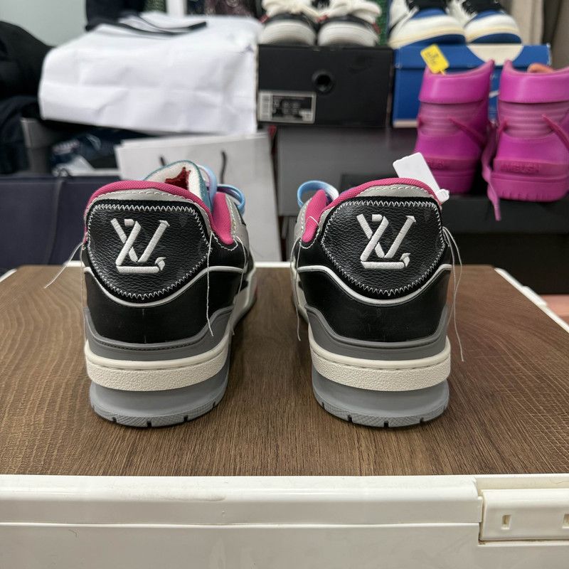 Louis Vuitton Louis Vuitton Stylish Low-Top Trainer Sneakers 0089 Size US 8 / EU 41 - 3 Thumbnail