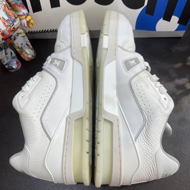 Louis Vuitton Louis Vuitton White Cement Low-top Sneakers 0089 Size US 11 / EU 44 - 8 Thumbnail