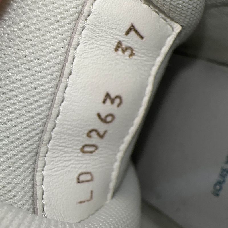 Louis Vuitton Louis Vuitton Denim Low-Top Fashion Sneakers 0089 Size US 6.5 / EU 39-40 - 5 Thumbnail