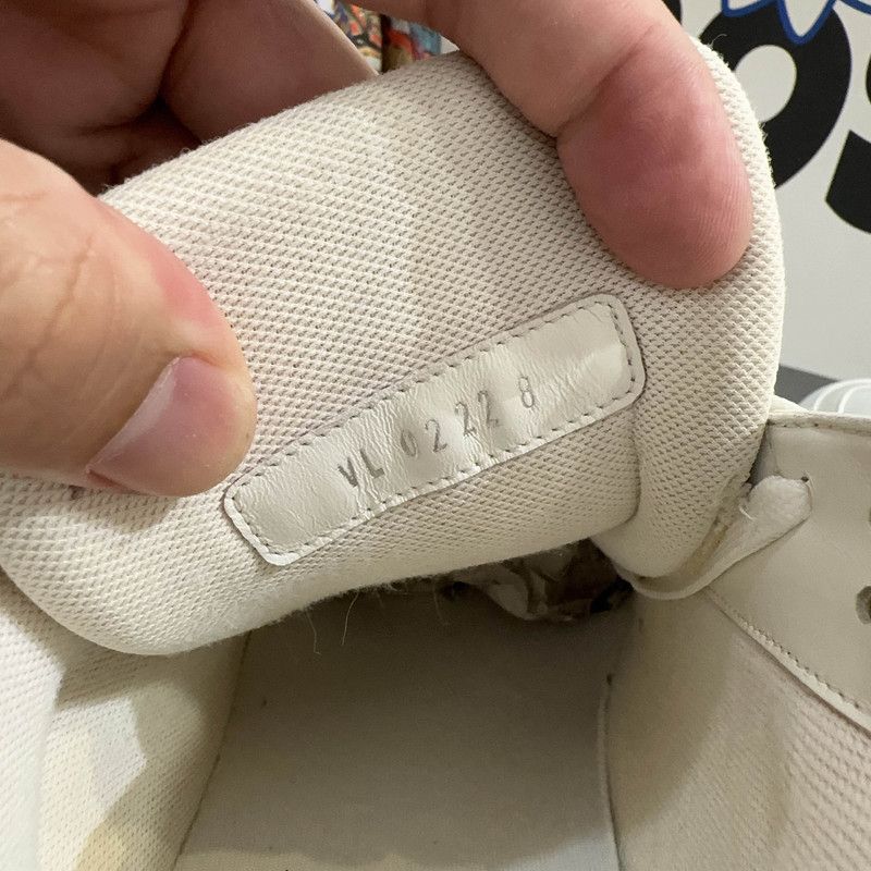 Louis Vuitton Louis Vuitton Trainer Sneakers White Fashion Shoes 0089 Size US 8.5 / EU 41-42 - 5 Thumbnail