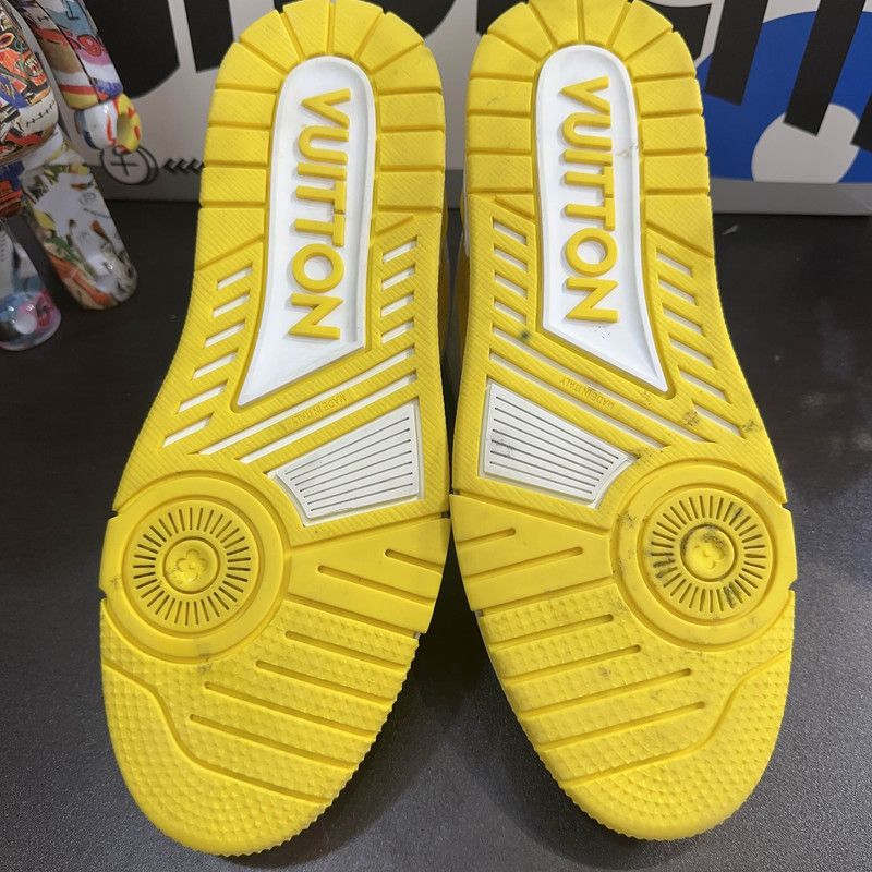 Louis Vuitton Louis Vuitton Trainer Low Tops in White and Yellow 0089 Size US 8 / EU 41 - 4 Thumbnail