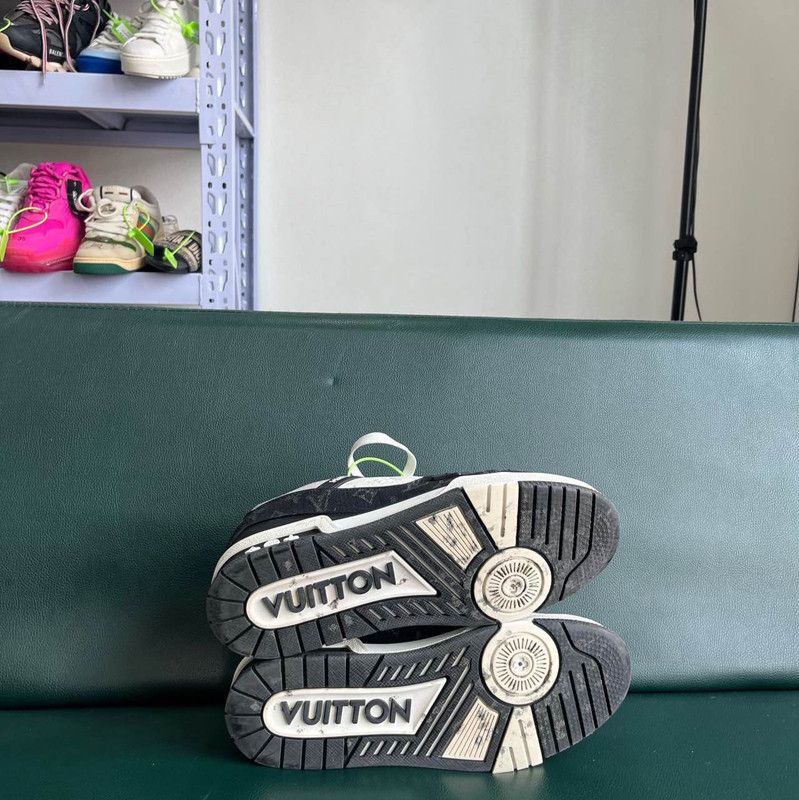 Louis Vuitton Louis Vuitton Panda Print Low-Top Sneakers 0089 Size US 8 / EU 41 - 4 Thumbnail