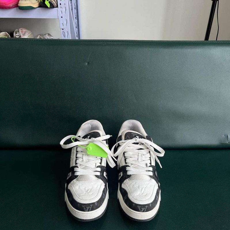 Louis Vuitton Louis Vuitton Panda Print Low-Top Sneakers 0089 Size US 8 / EU 41 - 2 Thumbnail