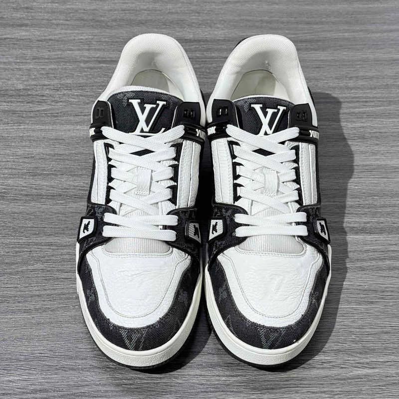Louis Vuitton Louis Vuitton Trainer Panda Low-Top Sneakers 0089 Size US 8.5 / EU 41-42 - 2 Thumbnail