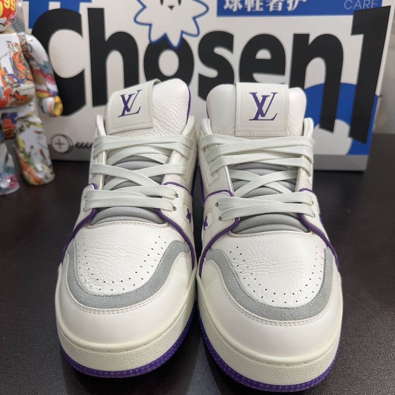 Louis Vuitton Louis Vuitton Trainer Low-Top Sneakers in White and Purple 0089 Size US 8 / EU 41 - 2 Thumbnail