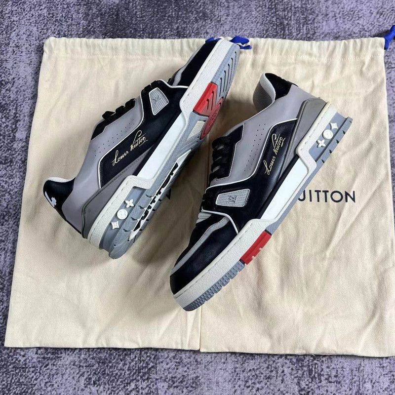 Louis Vuitton Louis Vuitton Black Gray Trainer Sneakers 0089 Size US 7.5 / EU 40-41 - 7 Thumbnail