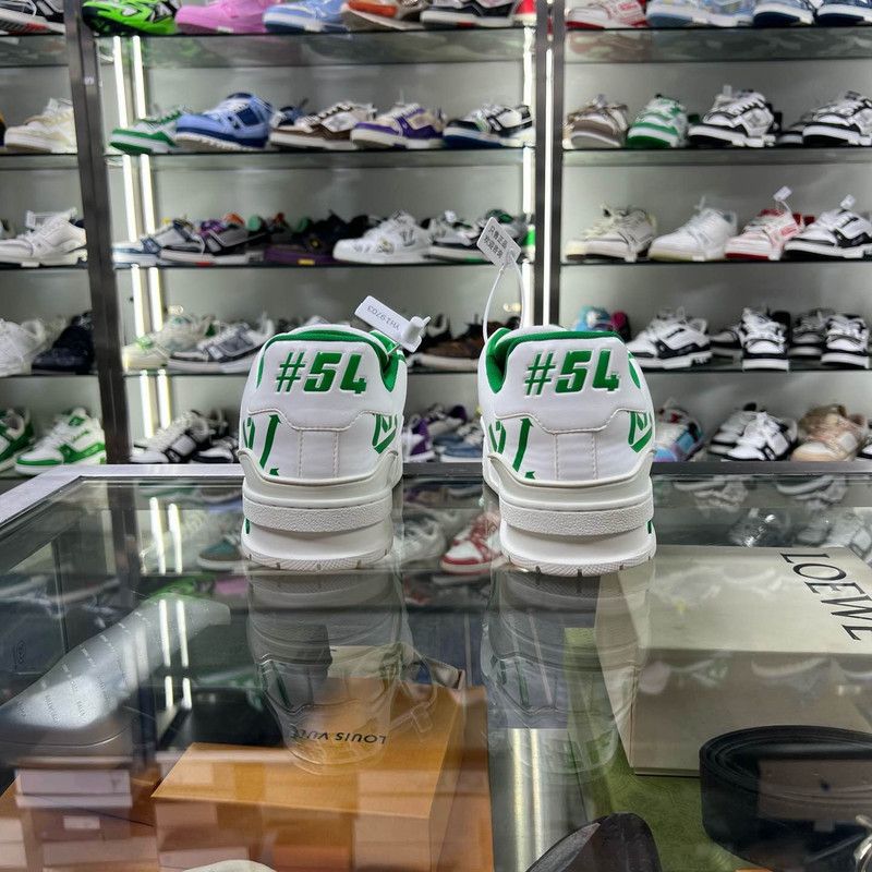 Louis Vuitton Louis Vuitton Casual White and Green Sneakers 0089 Size US 8 / EU 41 - 3 Thumbnail