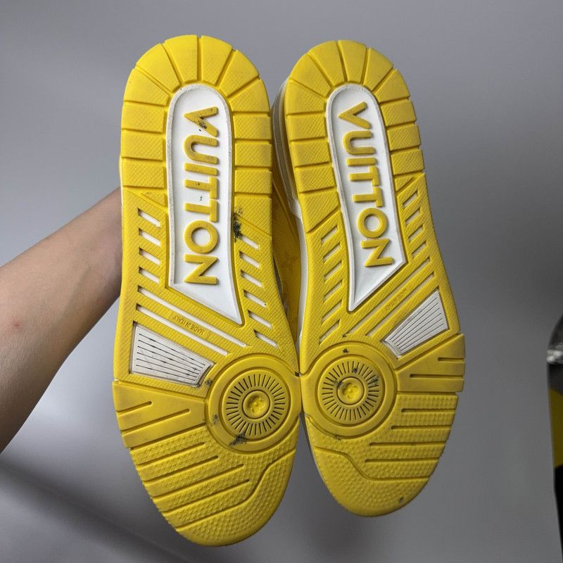 Louis Vuitton Louis Vuitton Yellow-Trimmed Low-Top Trainers 0089 Size US 9 / EU 42 - 4 Thumbnail