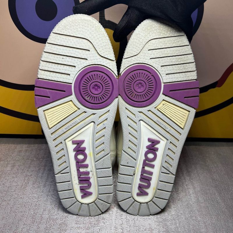 Louis Vuitton Louis Vuitton Trainer White and Purple Sneakers 0089 Size US 9.5 / EU 42-43 - 6 Thumbnail