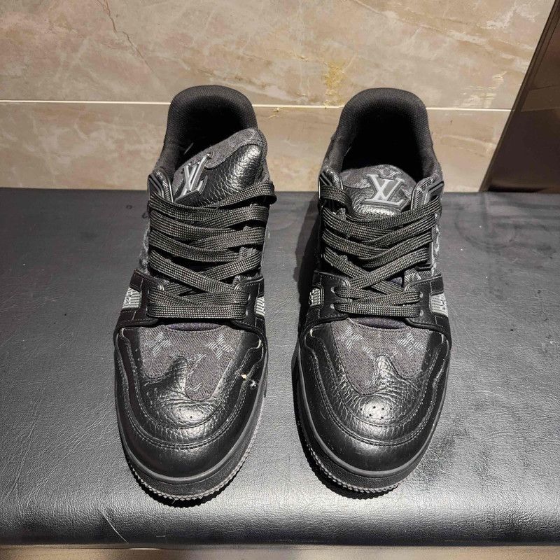 Louis Vuitton Louis Vuitton Black Casual Sneakers 0089 Size US 7.5 / EU 40-41 - 2 Thumbnail