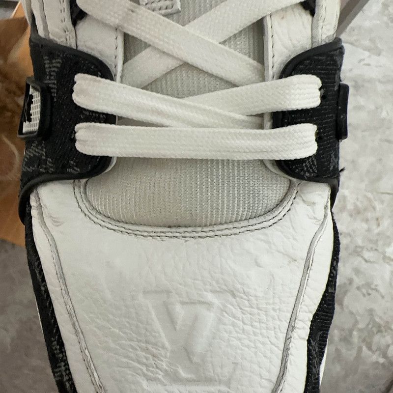 Louis Vuitton Louis Vuitton Panda Print Low-Top Fashion Sneakers 0089 Size US 12 / EU 45 - 7 Thumbnail