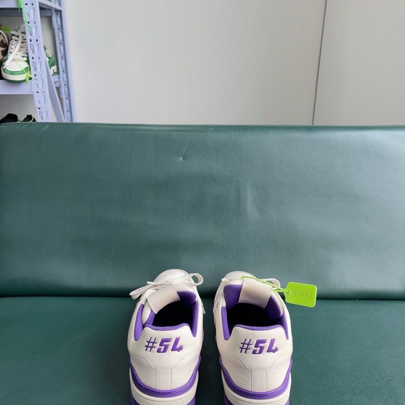 Louis Vuitton Louis Vuitton Low-Top Trainer in White and Purple 0089 Size US 10.5 / EU 43-44 - 3 Thumbnail